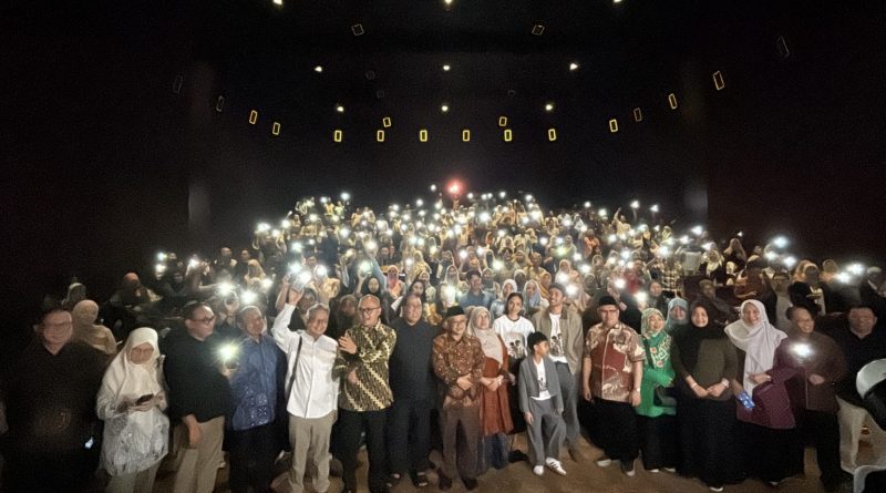 Mendikdasmen Abdul Mu’ti Hadiri Special Screening “Children of Heaven” Versi Hanung Bramantyo
